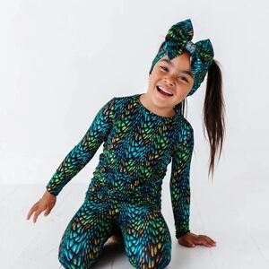 Colorful Feather Patterned Kids Outfit
